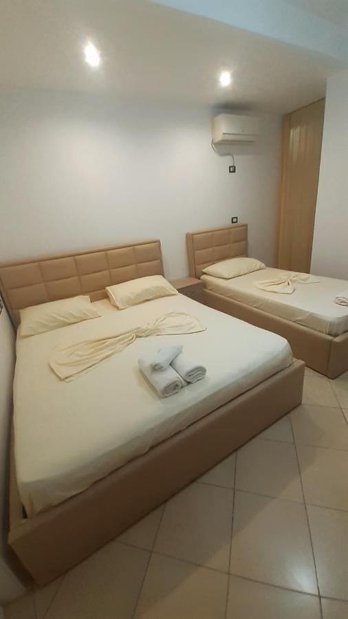 Hotel Vila Flowers Vlorë 외부 사진