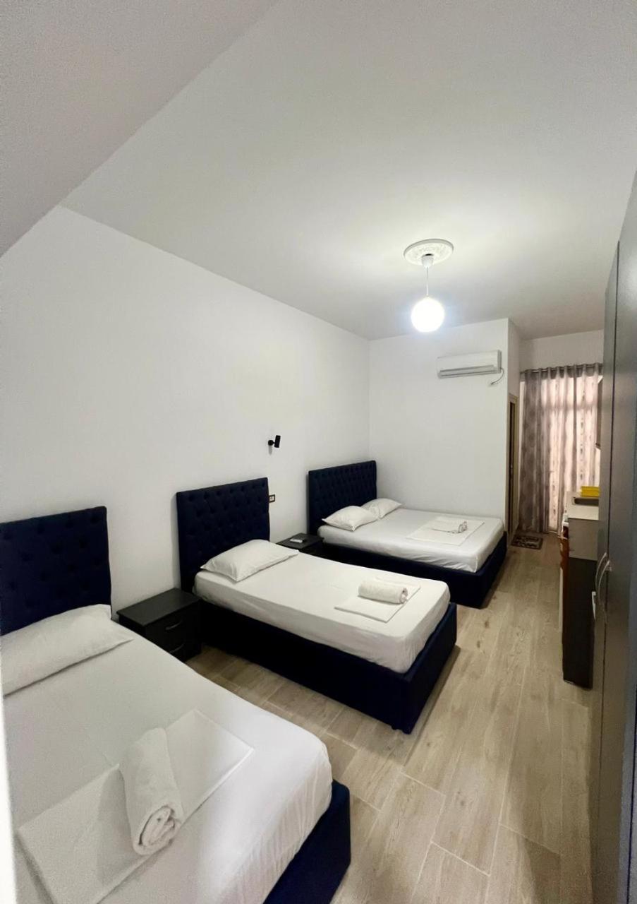 Hotel Vila Flowers Vlorë 객실 사진